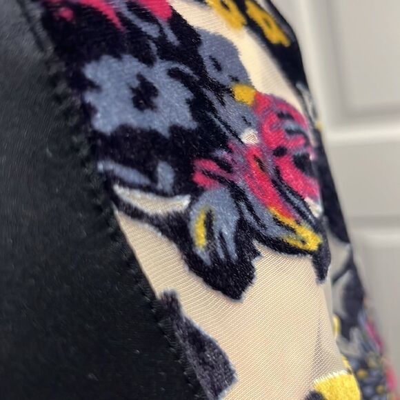 Tahari Women’s Velvet Mesh Sheer Floral Intimates Robe with Belt- Medium - Picture 12 of 16